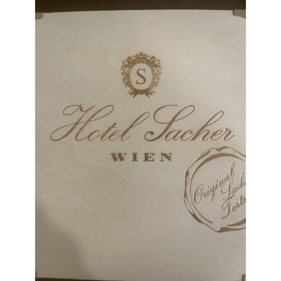 Hotel Sacher Wien Original Torte Special Edition Collectible Hinged Box - Picture 1 of 7
